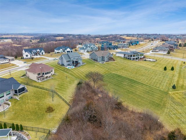3620 Autumn Sage Circle, Norwalk, IA 50211