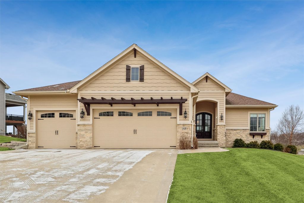 3620 Autumn Sage Circle, Norwalk, IA 50211