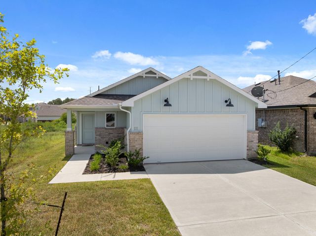 131 County Road 5102 B, Cleveland, TX 77327
