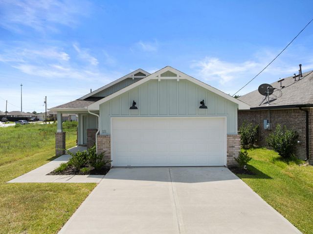 131 County Road 5102 B, Cleveland, TX 77327