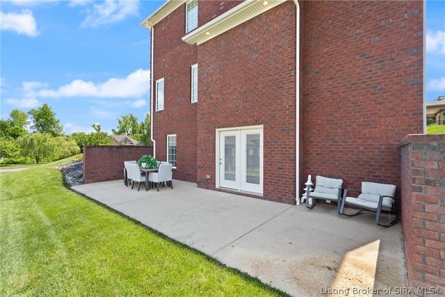 11402 Valley Forge Court, Sellersburg, IN 47172