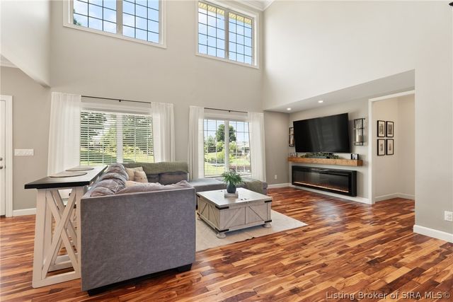 11402 Valley Forge Court, Sellersburg, IN 47172