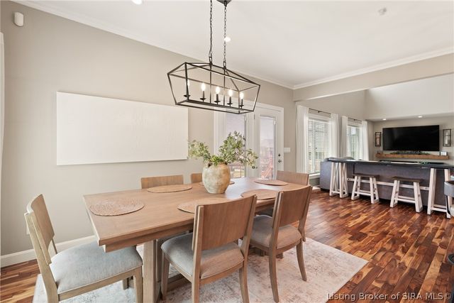 11402 Valley Forge Court, Sellersburg, IN 47172