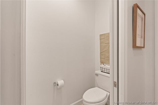 11402 Valley Forge Court, Sellersburg, IN 47172