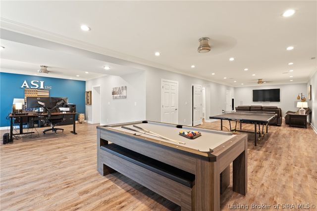 11402 Valley Forge Court, Sellersburg, IN 47172