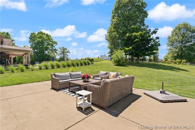11402 Valley Forge Court, Sellersburg, IN 47172