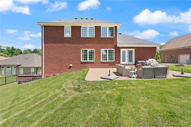 11402 Valley Forge Court, Sellersburg, IN 47172