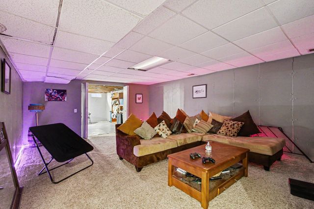 102 Sylvan Drive, Valparaiso, IN 46385