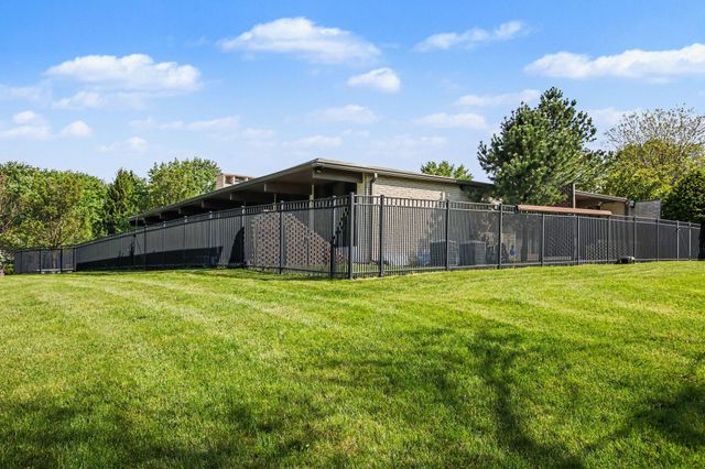 102 Sylvan Drive, Valparaiso, IN 46385