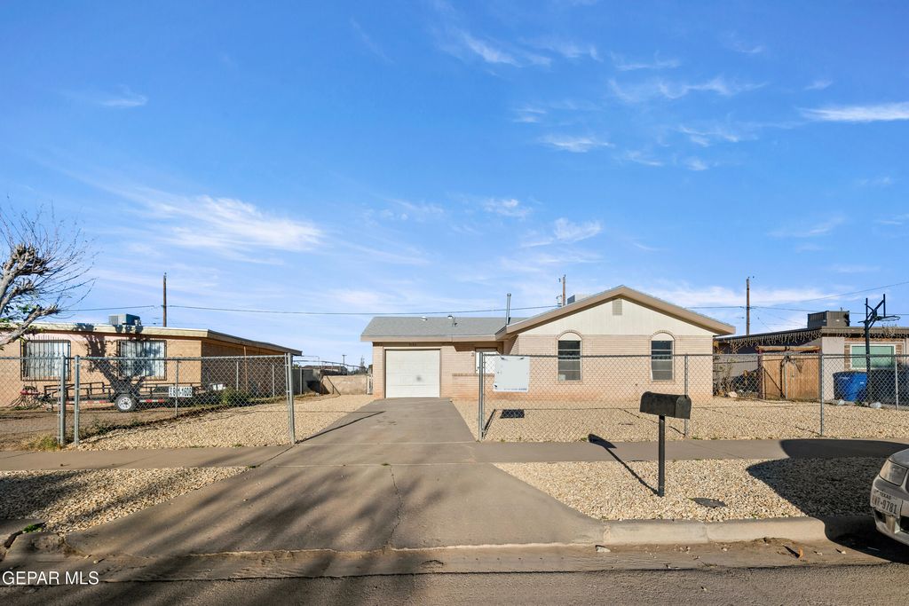 9129 PLYMOUTH Drive, El Paso, TX 79907