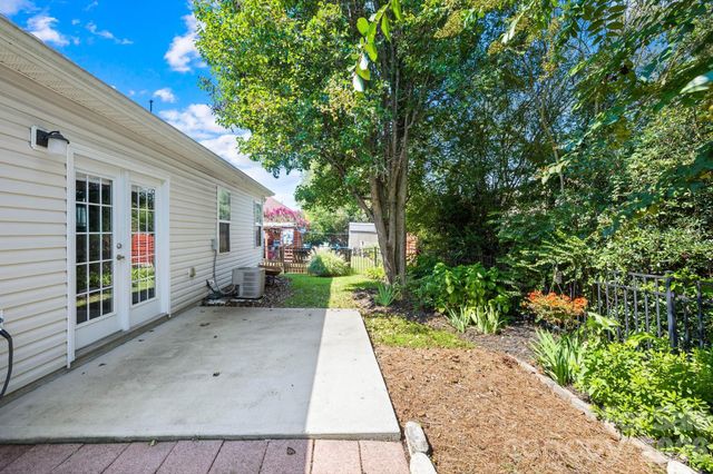 9648 Storybook Avenue NW 324, Concord, NC 28027