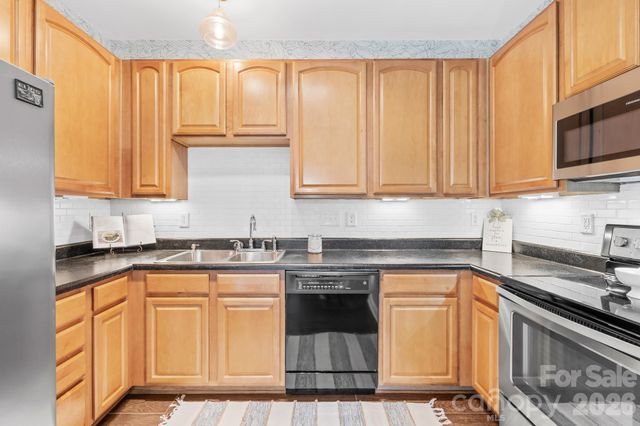 9648 Storybook Avenue NW 324, Concord, NC 28027