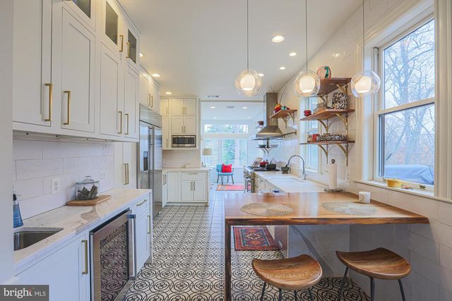 2210 SULGRAVE AVE, Baltimore, MD 21209