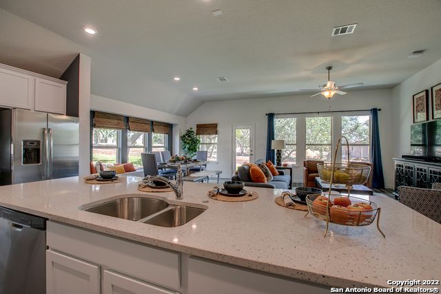 5512 Waypond, New Braunfels, TX 78132