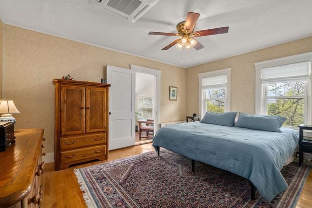 28 Maplewood Rd, Worcester, MA 01602
