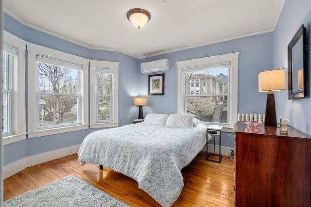 28 Maplewood Rd, Worcester, MA 01602