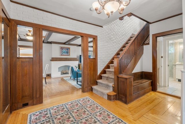 28 Maplewood Rd, Worcester, MA 01602