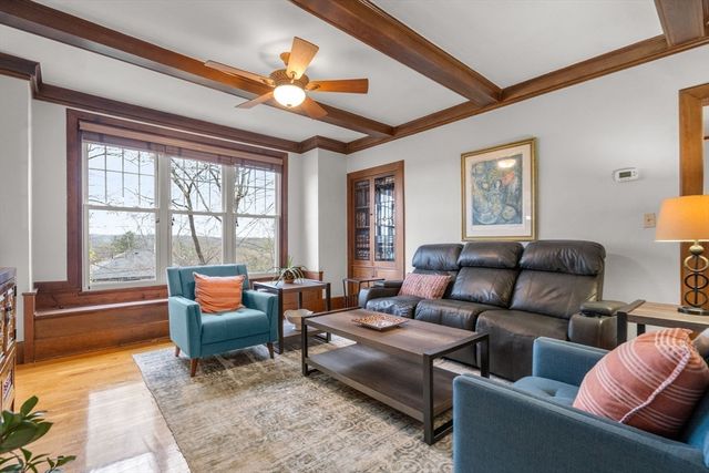 28 Maplewood Rd, Worcester, MA 01602