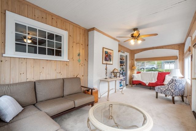 28 Maplewood Rd, Worcester, MA 01602