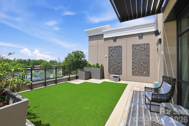 130 Cherokee Road 406, Charlotte, NC 28207