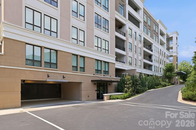 130 Cherokee Road 406, Charlotte, NC 28207