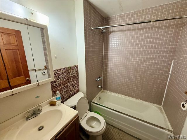 38 Richlawn Avenue, Buffalo, NY 14215