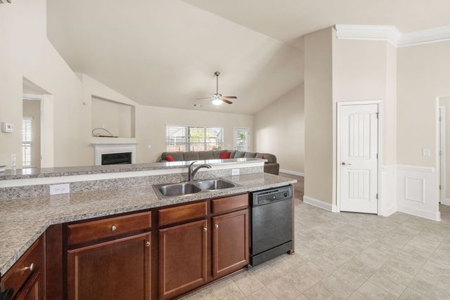 438 Slate Drive, Boiling Springs, SC 29316