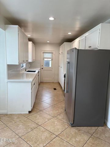 337 Knight Way, La Canada Flintridge, CA 91011