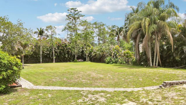 16296 81st Lane N, The Acreage, FL 33470