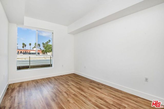 453 S Kenmore Avenue 412, Los Angeles, CA 90020