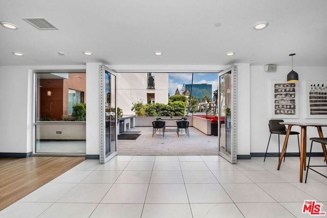 453 S Kenmore Avenue 412, Los Angeles, CA 90020