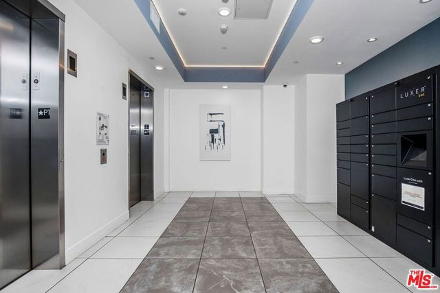 453 S Kenmore Avenue 412, Los Angeles, CA 90020