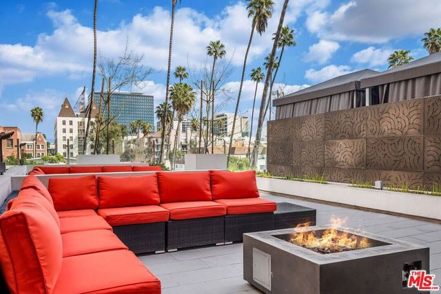 453 S Kenmore Avenue 412, Los Angeles, CA 90020