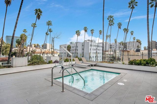 453 S Kenmore Avenue 412, Los Angeles, CA 90020