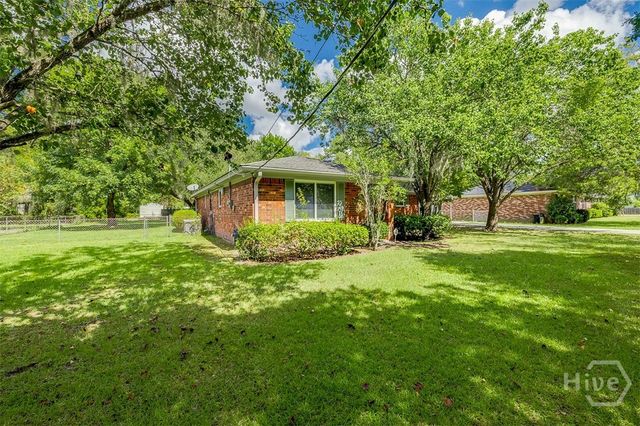 104 W Moore Street, Bloomingdale, GA 31302