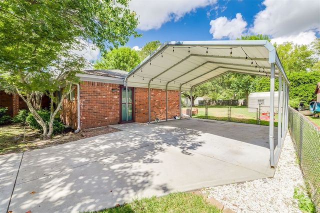 104 W Moore Street, Bloomingdale, GA 31302