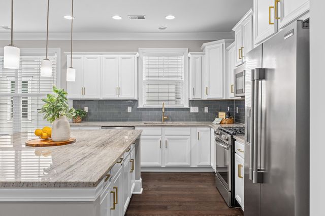 2685 Park West Boulevard, Mount Pleasant, SC 29466