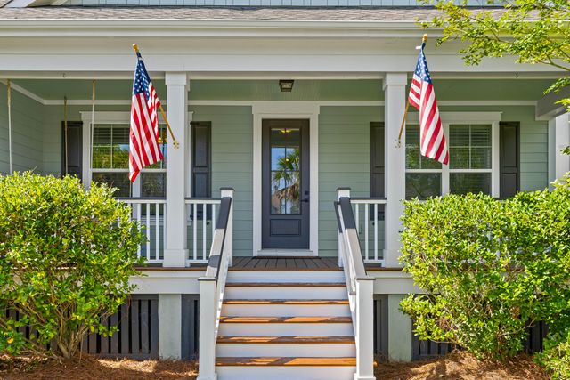 2685 Park West Boulevard, Mount Pleasant, SC 29466