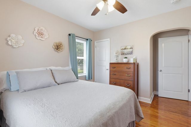 2348 W High Street, Davenport, IA 52804