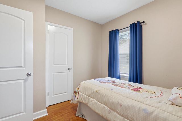 2348 W High Street, Davenport, IA 52804