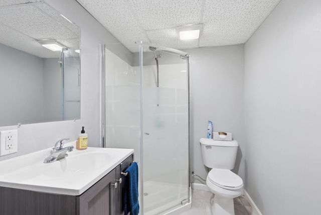 2348 W High Street, Davenport, IA 52804