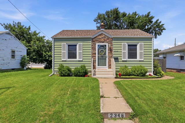 2348 W High Street, Davenport, IA 52804