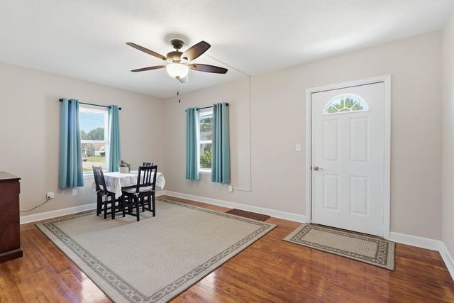 2348 W High Street, Davenport, IA 52804