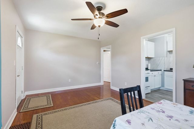 2348 W High Street, Davenport, IA 52804