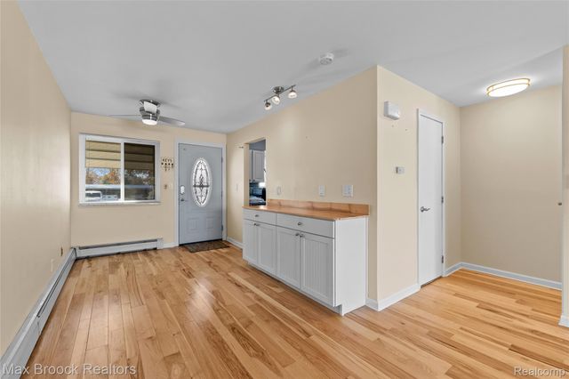 26902 Sandy Hill Court 15, Lyon Charter Township, MI 48165