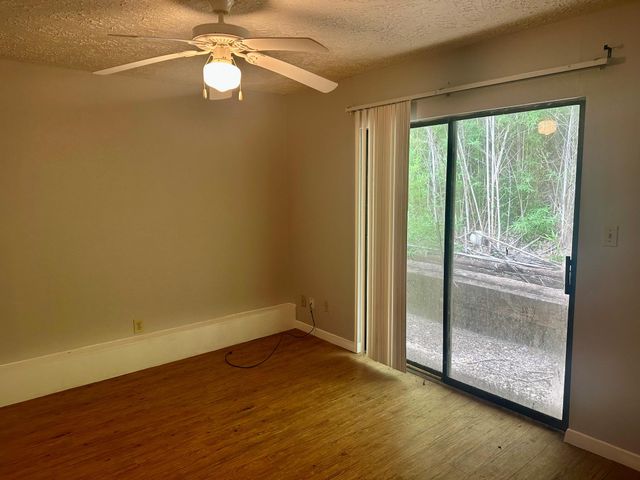 1103 Hillyer ST A, San Marcos, TX 78666