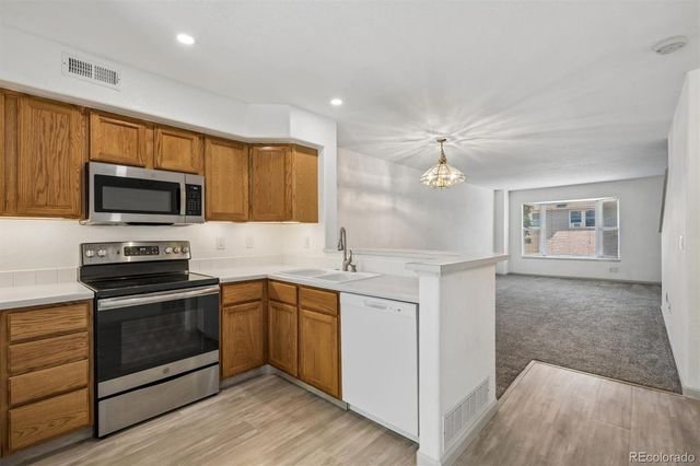 3300 W Florida Avenue 121, Denver, CO 80219