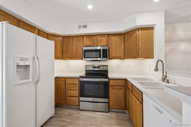 3300 W Florida Avenue 121, Denver, CO 80219