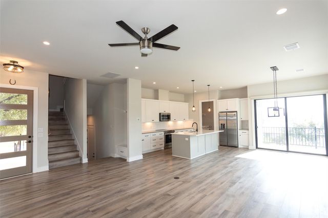 2802 Lawrence DR, Austin, TX 78734