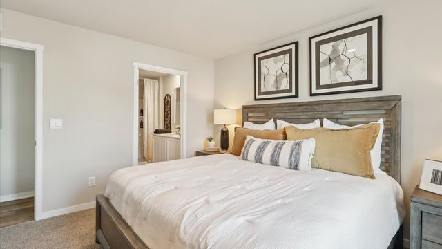 2209 N 7TH Street, Indianola, IA 50125